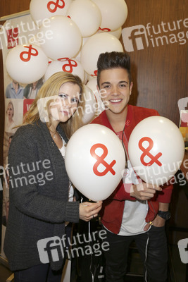 DKMS-Registrierungs- und Informationsstand zum World Blood Cancer Day, Berlin