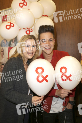 DKMS-Registrierungs- und Informationsstand zum World Blood Cancer Day, Berlin