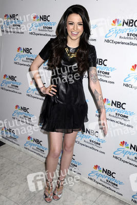 Cher Lloyd sogniert ihre CD 'Sorry I'm Late', New York