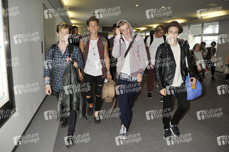 Connor Ball, James McVey, Tristan Evans, Bradley Simpson (The Vamps)