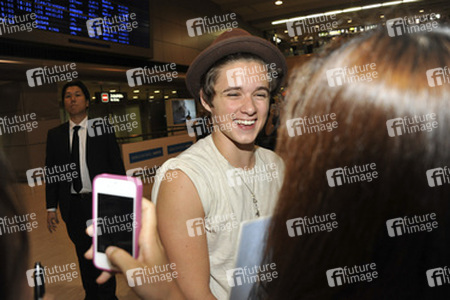 Bradley Simpson (The Vamps)