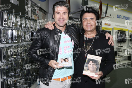 Costa Cordalis und Lucas Cordalis live bei Medimax, Hamburg