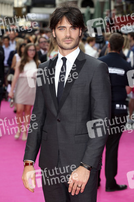 'Walking on Sunshine' Premiere, London