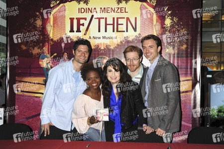 'If/Then' Broadway Cast Autogrammstunde, New York