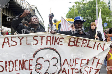 Demo '§ 23 United Neighbours - wir bleiben alle!', Berlin