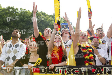 WM-Fanmeile beim Spiel Deutschland gegen Portugal, Berlin