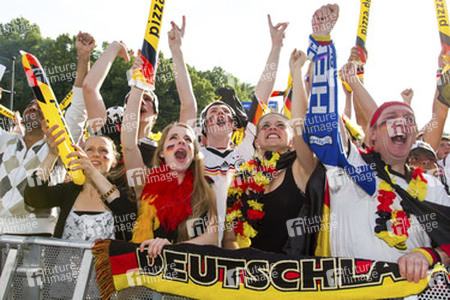 WM-Fanmeile beim Spiel Deutschland gegen Portugal, Berlin