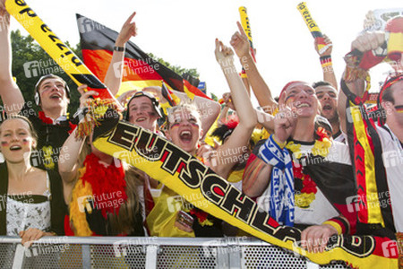WM-Fanmeile beim Spiel Deutschland gegen Portugal, Berlin