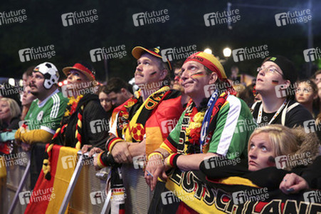 WM-Fanmeile beim Spiel Deutschland gegen Ghana, Berlin