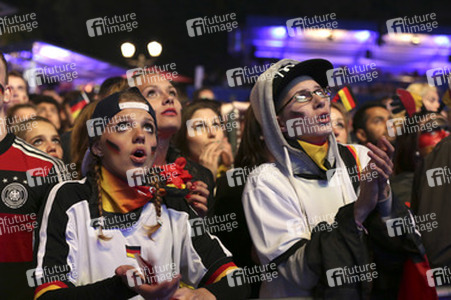 WM-Fanmeile beim Spiel Deutschland gegen Ghana, Berlin