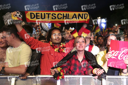 WM-Fanmeile beim Spiel Deutschland gegen Ghana, Berlin