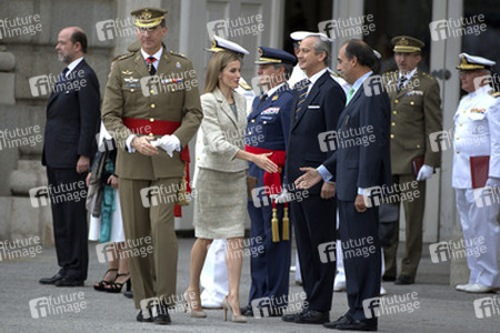 König Felipe empfängt die Armee und die Guardia Civil, Madrid