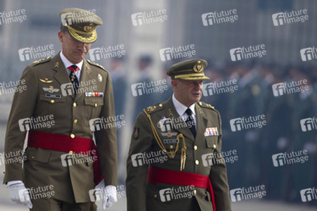 König Felipe empfängt die Armee und die Guardia Civil, Madrid