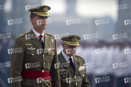 König Felipe empfängt die Armee und die Guardia Civil, Madrid
