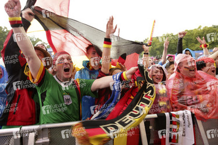 WM-Fanmeile beim Spiel Deutschland gegen USA, Berlin