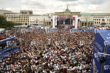 WM-Fanmeile beim Spiel Deutschland gegen USA, Berlin