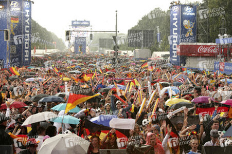 WM-Fanmeile beim Spiel Deutschland gegen USA, Berlin