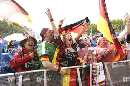 WM-Fanmeile beim Spiel Deutschland gegen USA, Berlin