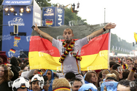 WM-Fanmeile beim Spiel Deutschland gegen USA, Berlin