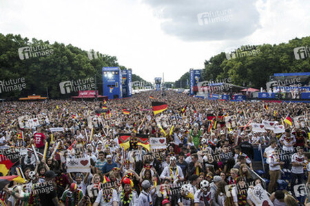 WM-Fanmeile beim Spiel Deutschland gegen USA, Berlin