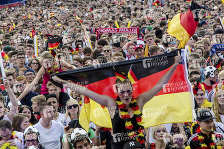 WM-Fanmeile beim Spiel Deutschland gegen USA, Berlin