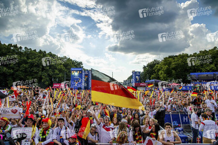 WM-Fanmeile beim Spiel Deutschland gegen USA, Berlin