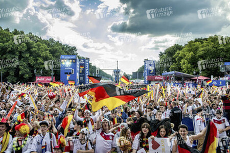 WM-Fanmeile beim Spiel Deutschland gegen USA, Berlin
