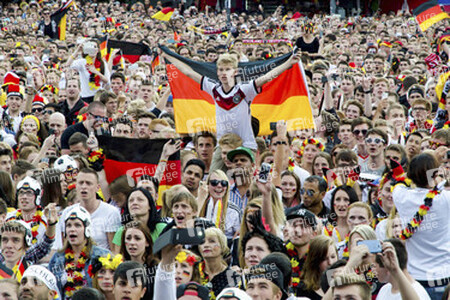 WM-Fanmeile beim Spiel Deutschland gegen USA, Berlin