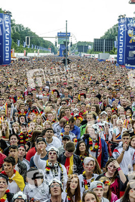 WM-Fanmeile beim Spiel Deutschland gegen USA, Berlin