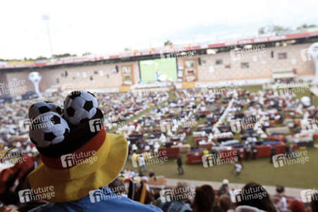WM-Wohnzimmer im Stadion an der Alten Försterei beim Spiel Deutschland gegen USA, Berlin