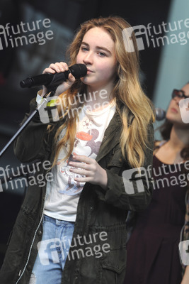 Sabrina Carpenter live bei der 'FOX & Friends All American Concert Series', New York