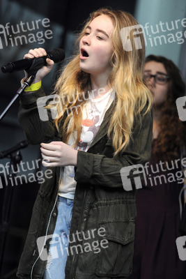 Sabrina Carpenter live bei der 'FOX & Friends All American Concert Series', New York