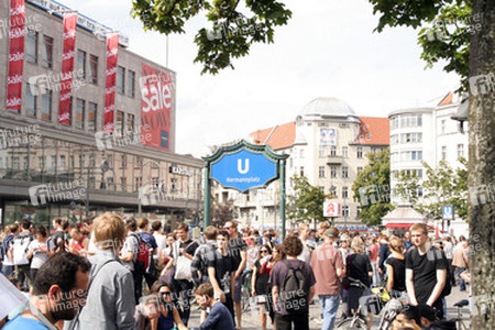 Demonstration gegen die bevorstehende Räumung der Gerhard-Hauptmann-Schule, Berlin