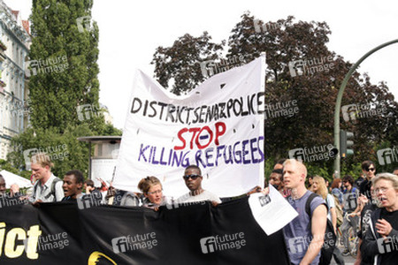 Demonstration gegen die bevorstehende Räumung der Gerhard-Hauptmann-Schule, Berlin