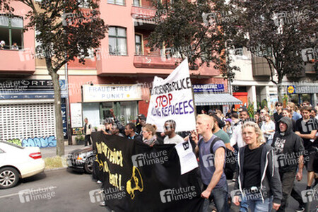 Demonstration gegen die bevorstehende Räumung der Gerhard-Hauptmann-Schule, Berlin