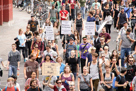 Demonstration gegen die bevorstehende Räumung der Gerhard-Hauptmann-Schule, Berlin