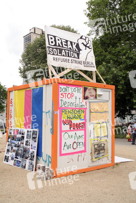 Demonstration gegen die bevorstehende Räumung der Gerhard-Hauptmann-Schule, Berlin