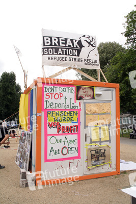 Demonstration gegen die bevorstehende Räumung der Gerhard-Hauptmann-Schule, Berlin