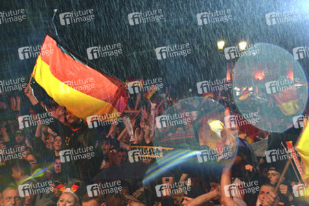 WM-Fanmeile beim Spiel Deutschland gegen Algerien, Berlin