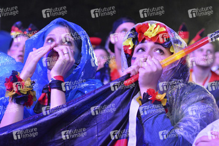 WM-Fanmeile beim Spiel Deutschland gegen Algerien, Berlin