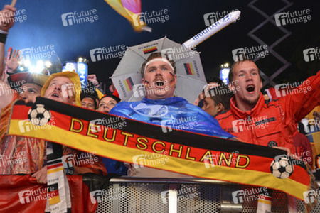 WM-Fanmeile beim Spiel Deutschland gegen Algerien, Berlin