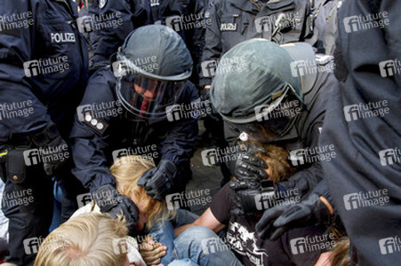Demonstrationen gegen Räumung der besetzten Gerhart-Hauptmann-Schule, Berlin