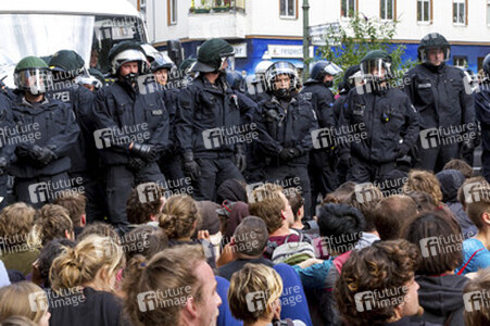 Demonstrationen gegen Räumung der besetzten Gerhart-Hauptmann-Schule, Berlin