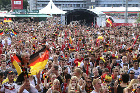 WM-Fanfest beim Spiel Deutschland gegen Frankreich, Hamburg