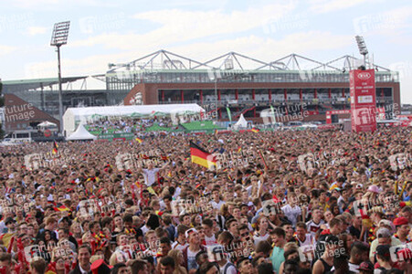 WM-Fanfest beim Spiel Deutschland gegen Frankreich, Hamburg