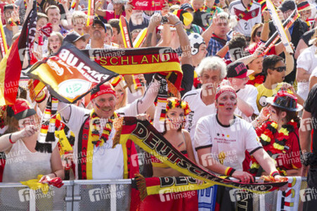 WM-Fanmeile beim Spiel Deutschland gegen Frankreich, Berlin
