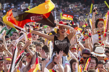 WM-Fanmeile beim Spiel Deutschland gegen Frankreich, Berlin