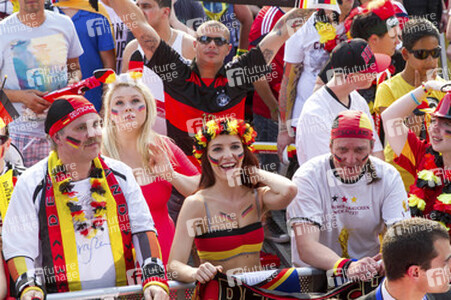 WM-Fanmeile beim Spiel Deutschland gegen Frankreich, Berlin