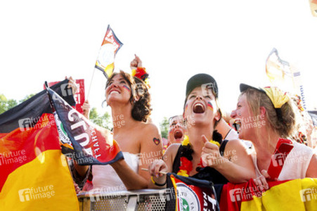WM-Fanmeile beim Spiel Deutschland gegen Frankreich, Berlin