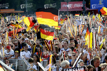 WM-Fanmeile beim Spiel Deutschland gegen Frankreich, Berlin